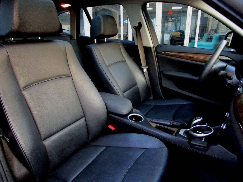 2013 BMW X1 Image 13