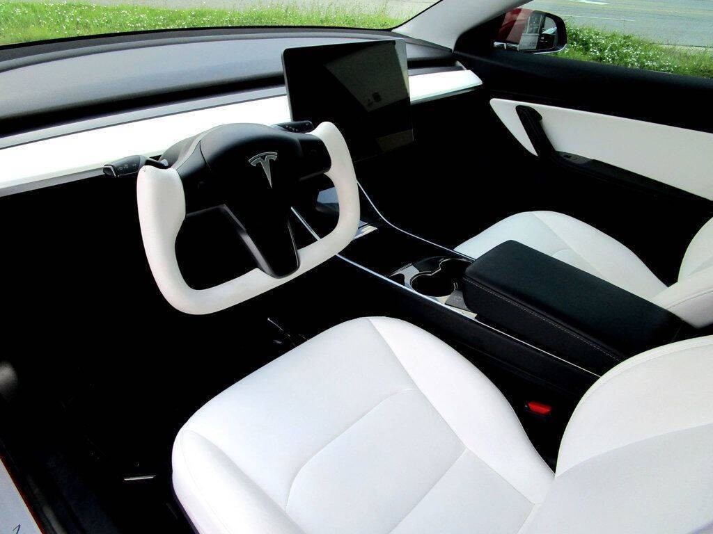 2019 Tesla Model 3 Image 14