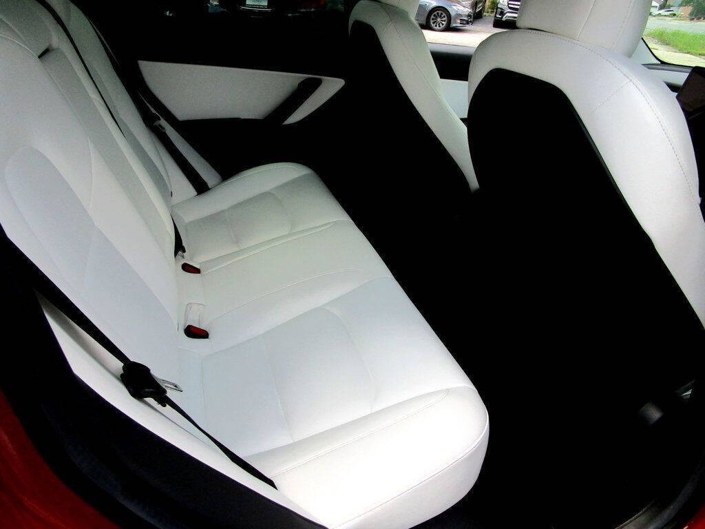 2019 Tesla Model 3 Image 18