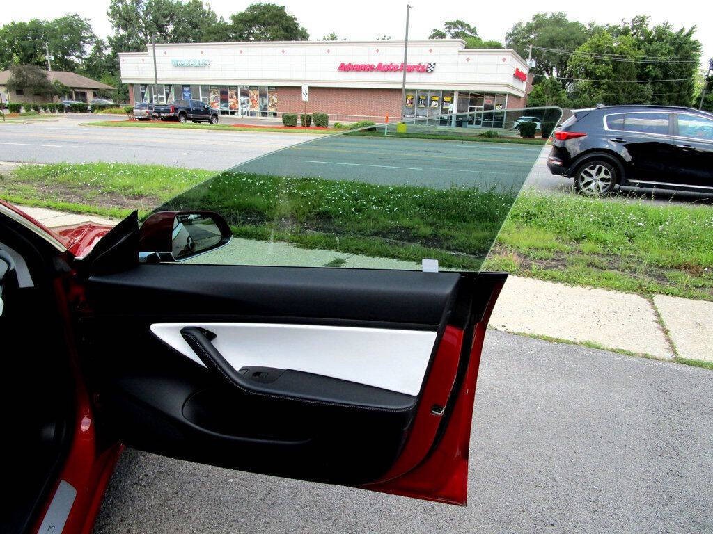 2019 Tesla Model 3 Image 43