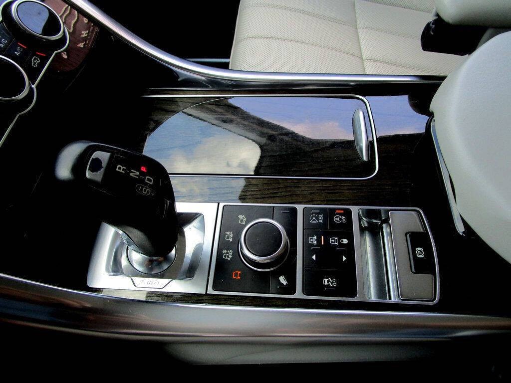 2014 Land Rover Range Rover Sport Image 24