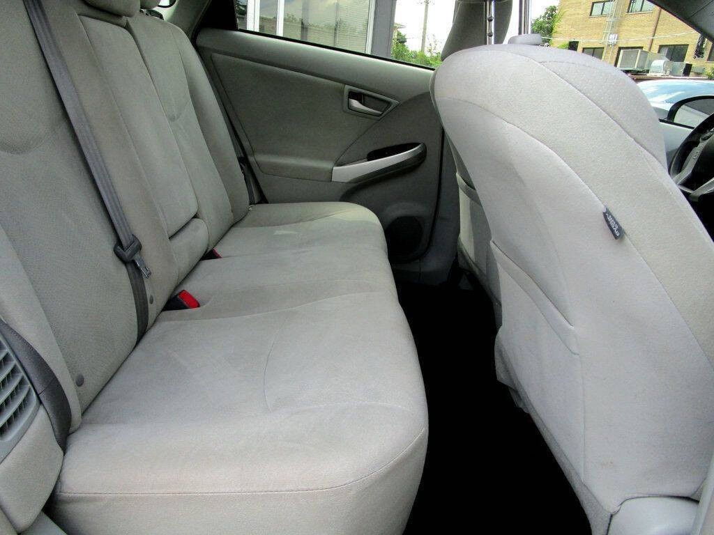 2014 Toyota Prius Image 15