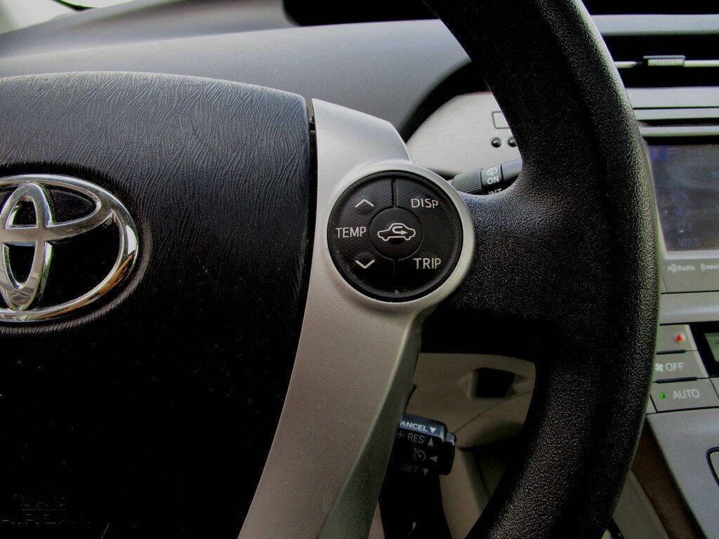 2014 Toyota Prius Image 19