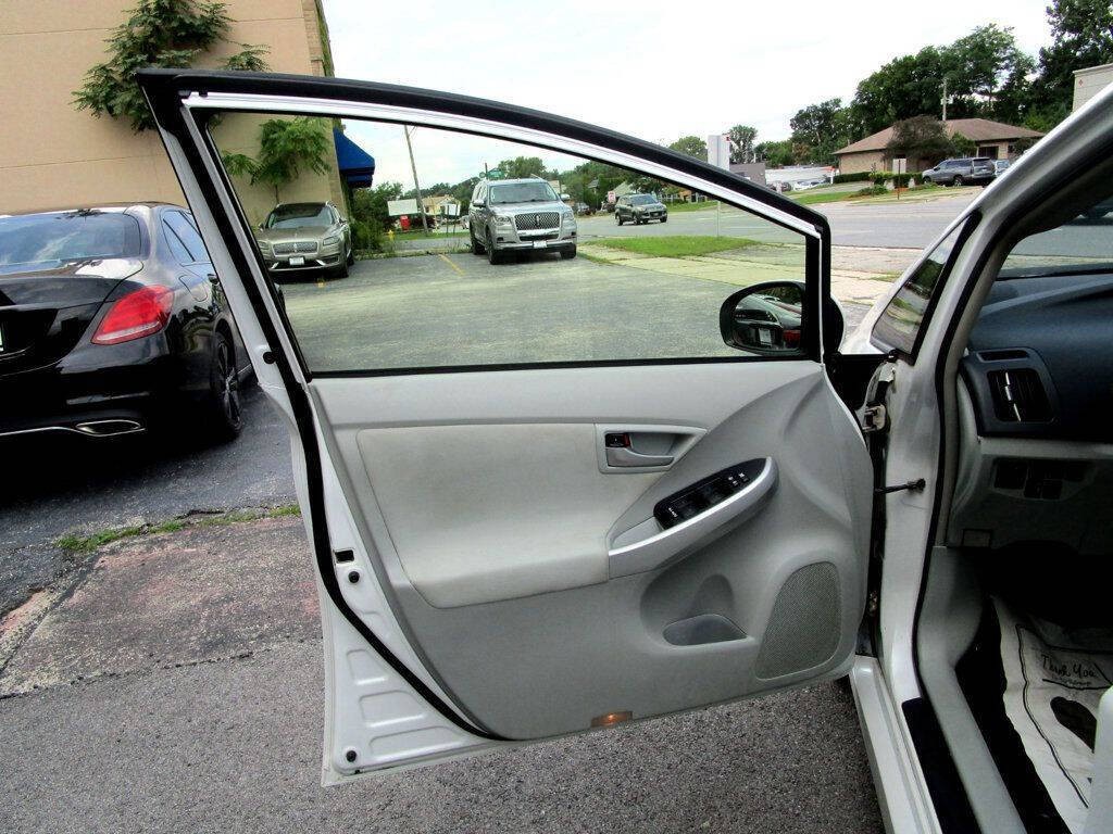 2014 Toyota Prius Image 26