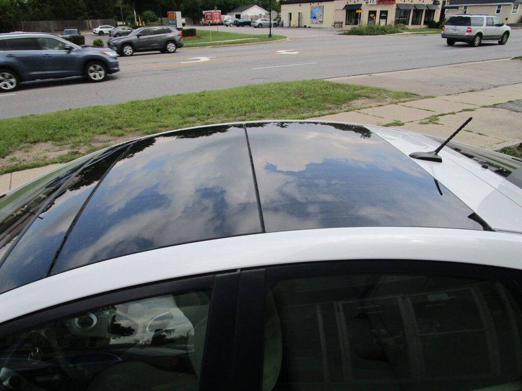 2014 Toyota Prius Image 31