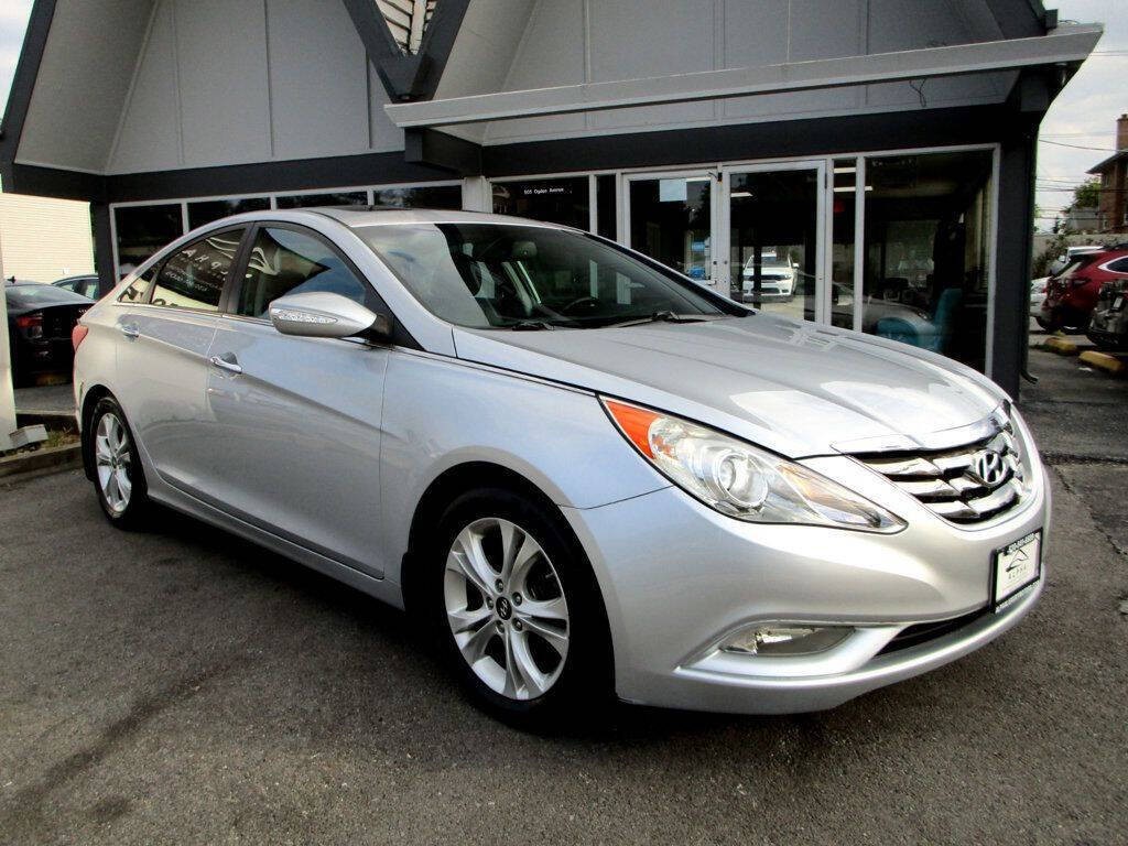 2011 Hyundai Sonata Image 5