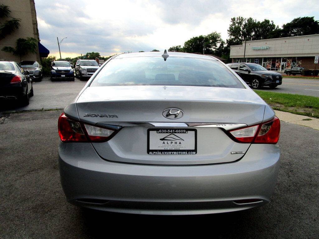2011 Hyundai Sonata Image 7