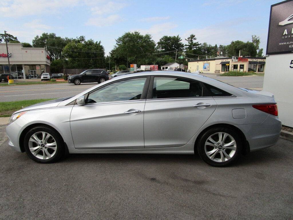 2011 Hyundai Sonata Image 10