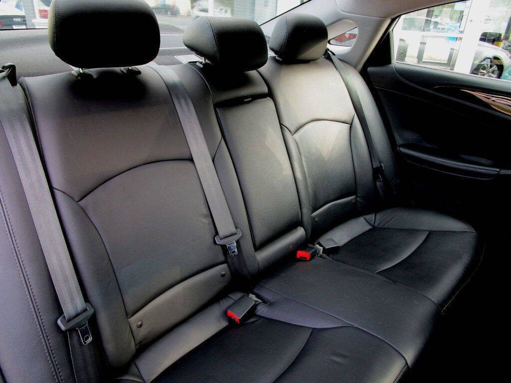 2011 Hyundai Sonata Image 15