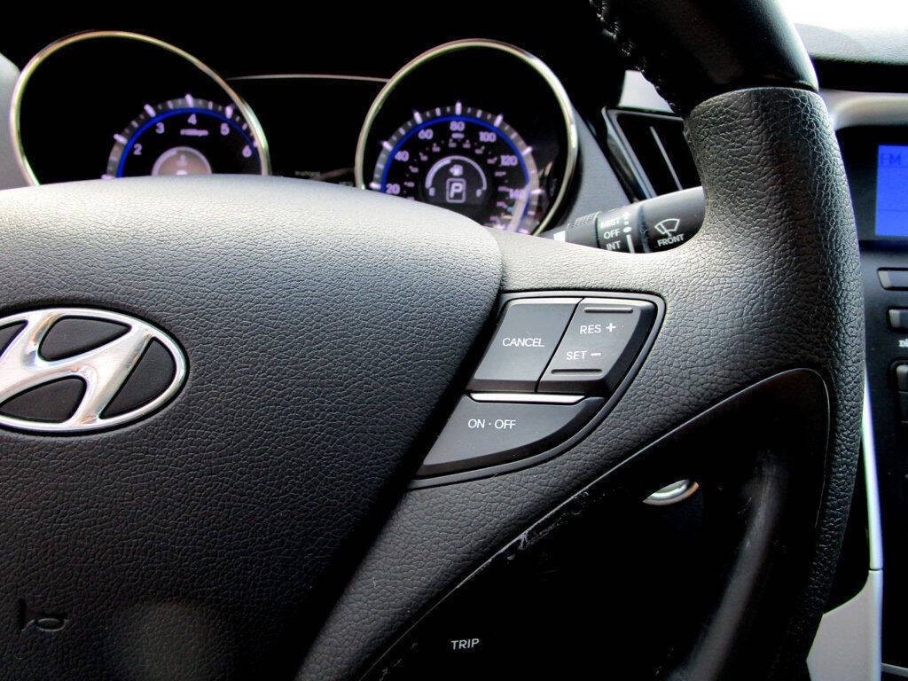 2011 Hyundai Sonata Image 19