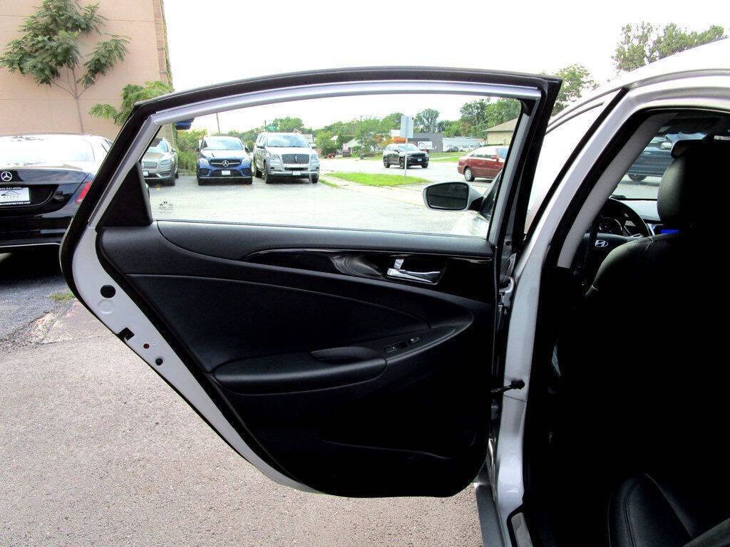 2011 Hyundai Sonata Image 31