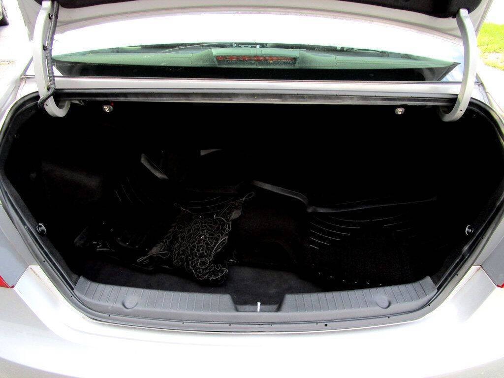 2011 Hyundai Sonata Image 33