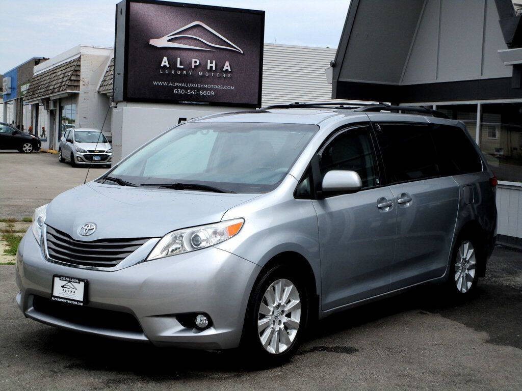 2014 Toyota Sienna Image 4