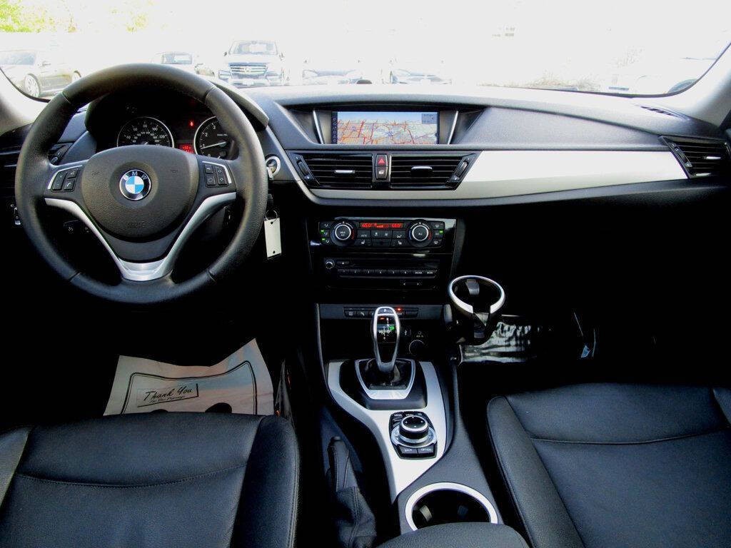 2015 BMW X1 Image 2