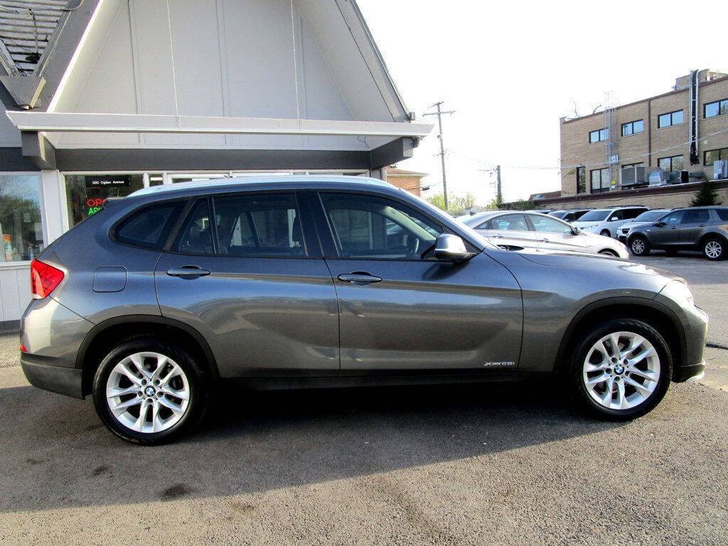 2015 BMW X1 Image 11