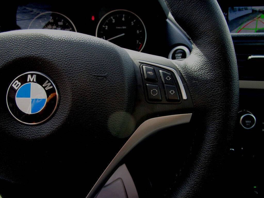 2015 BMW X1 Image 20