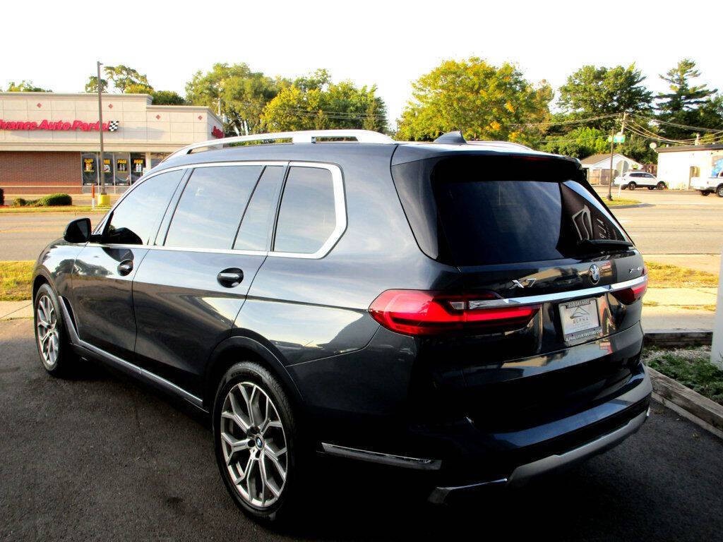 2019 BMW X7 Image 11