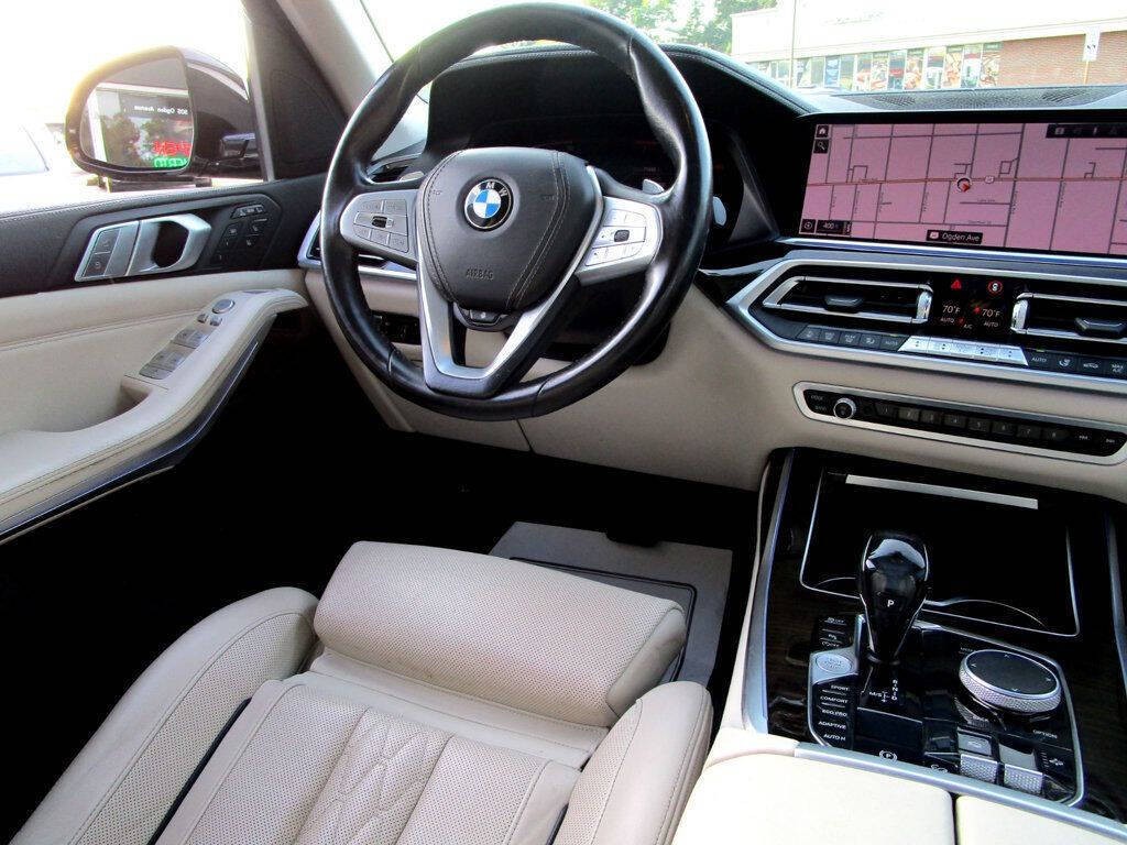 2019 BMW X7 Image 19