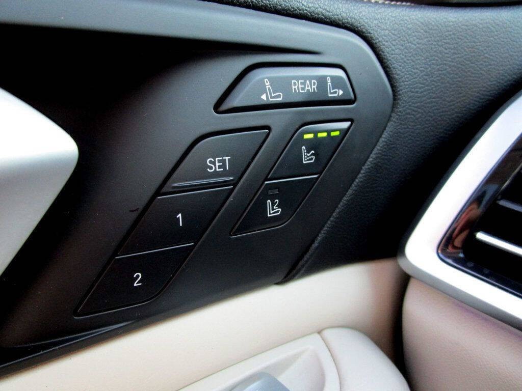 2019 BMW X7 Image 32