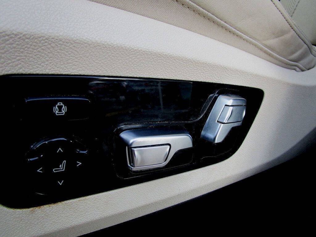 2019 BMW X7 Image 35