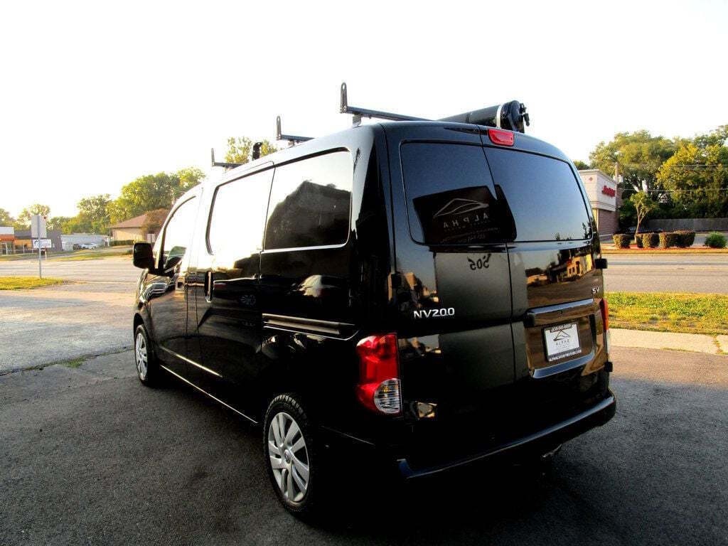 2015 Nissan NV200 Image 10