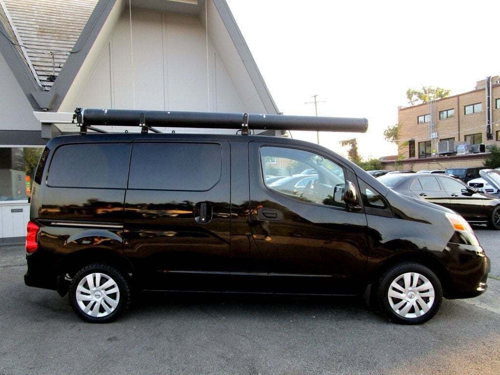 2015 Nissan NV200 Image 11