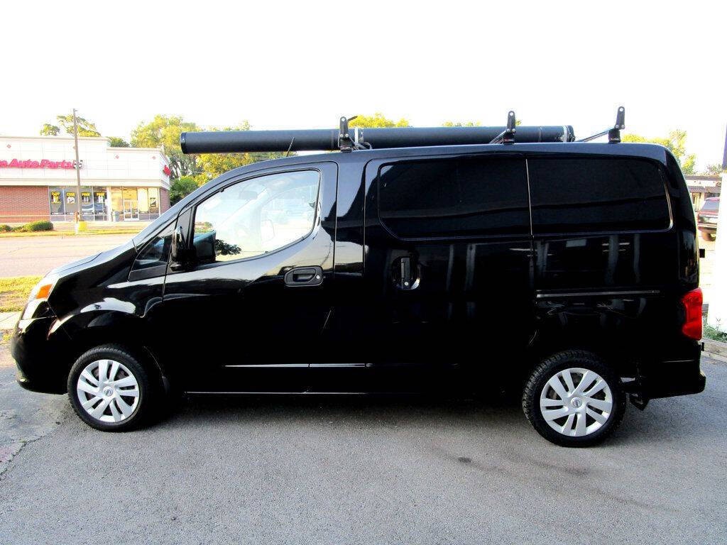 2015 Nissan NV200 Image 12