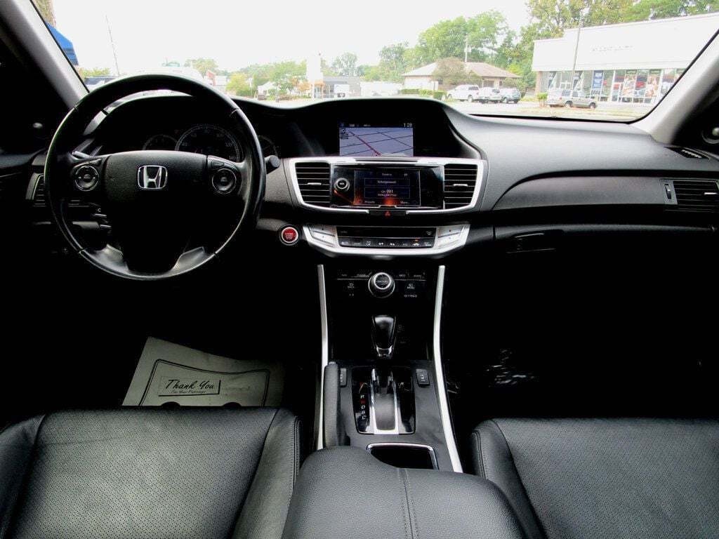 2013 Honda Accord Image 2