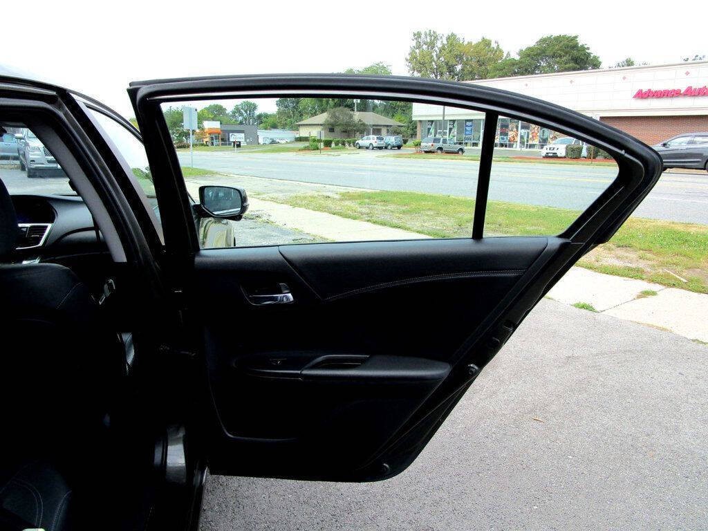 2013 Honda Accord Image 28