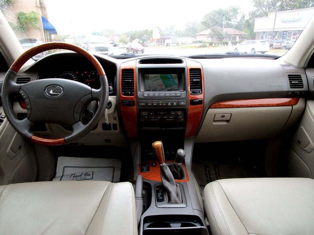 2004 Lexus GX 470 Image 2