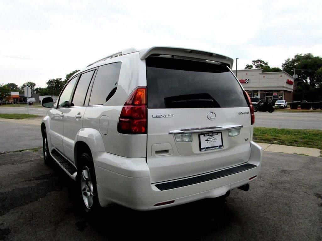 2004 Lexus GX 470 Image 9