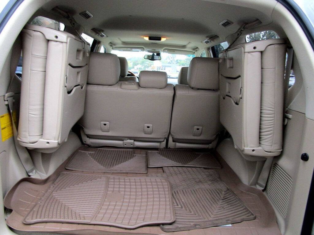 2004 Lexus GX 470 Image 16