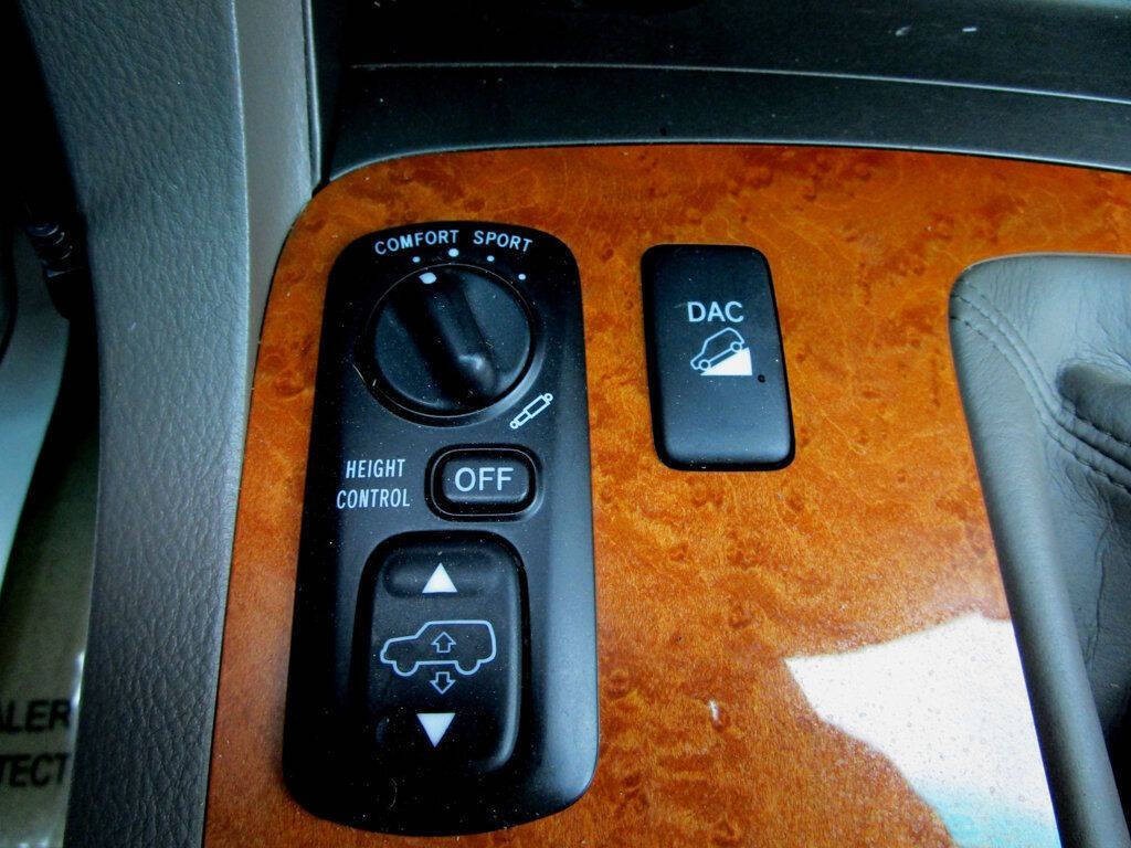 2004 Lexus GX 470 Image 22