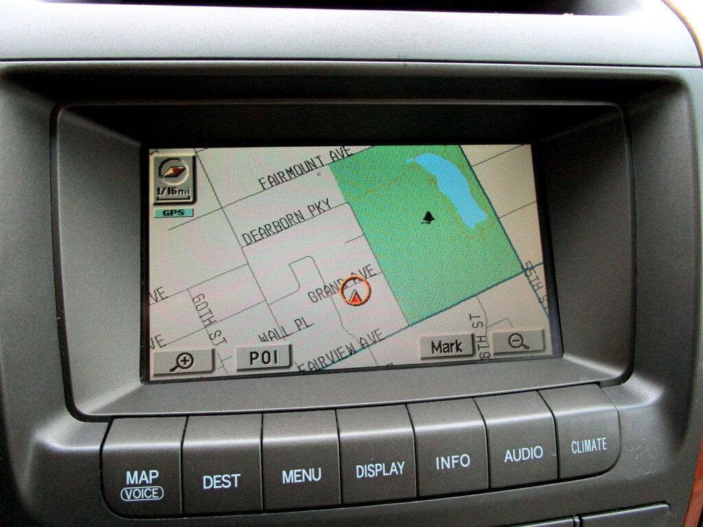 2004 Lexus GX 470 Image 23