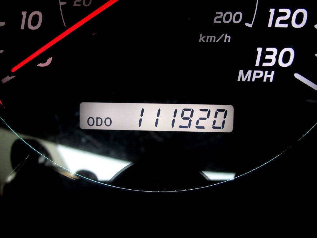 2004 Lexus GX 470 Image 24
