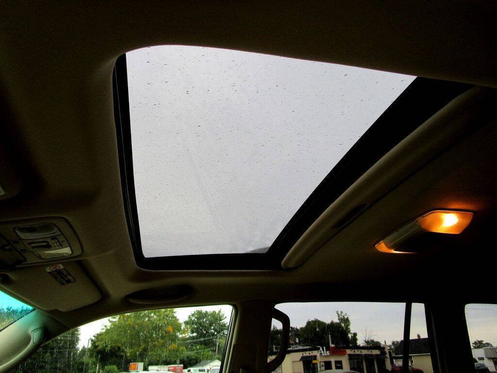 2004 Lexus GX 470 Image 30