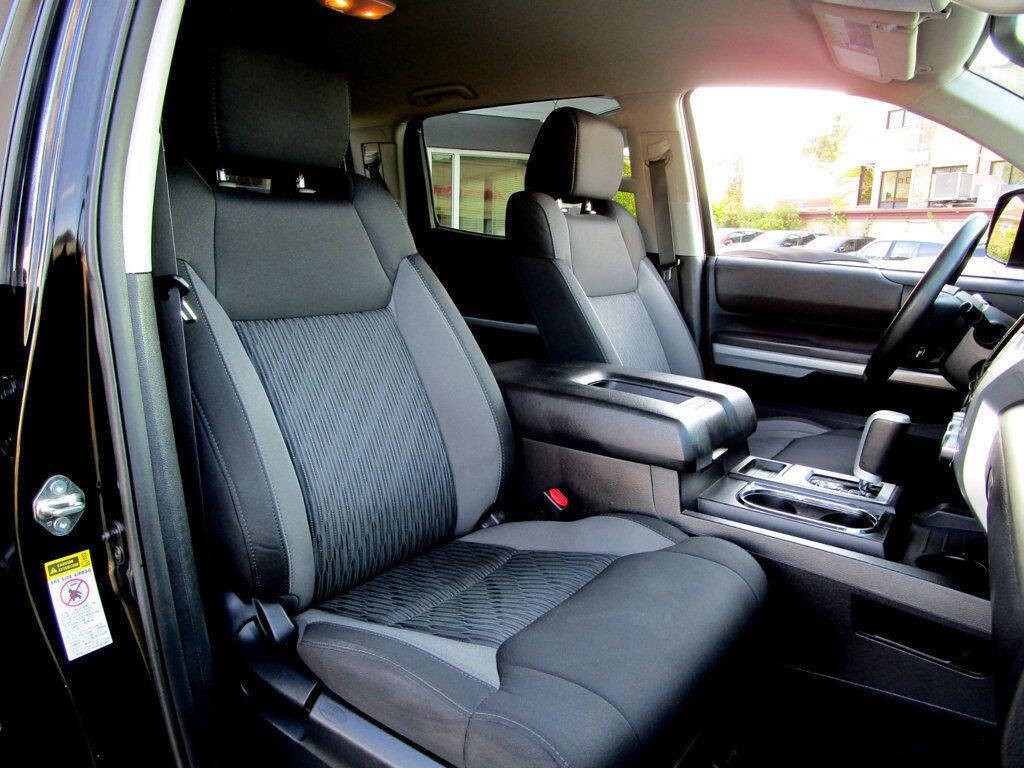 2016 Toyota Tundra Image 16