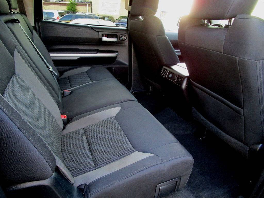 2016 Toyota Tundra Image 18