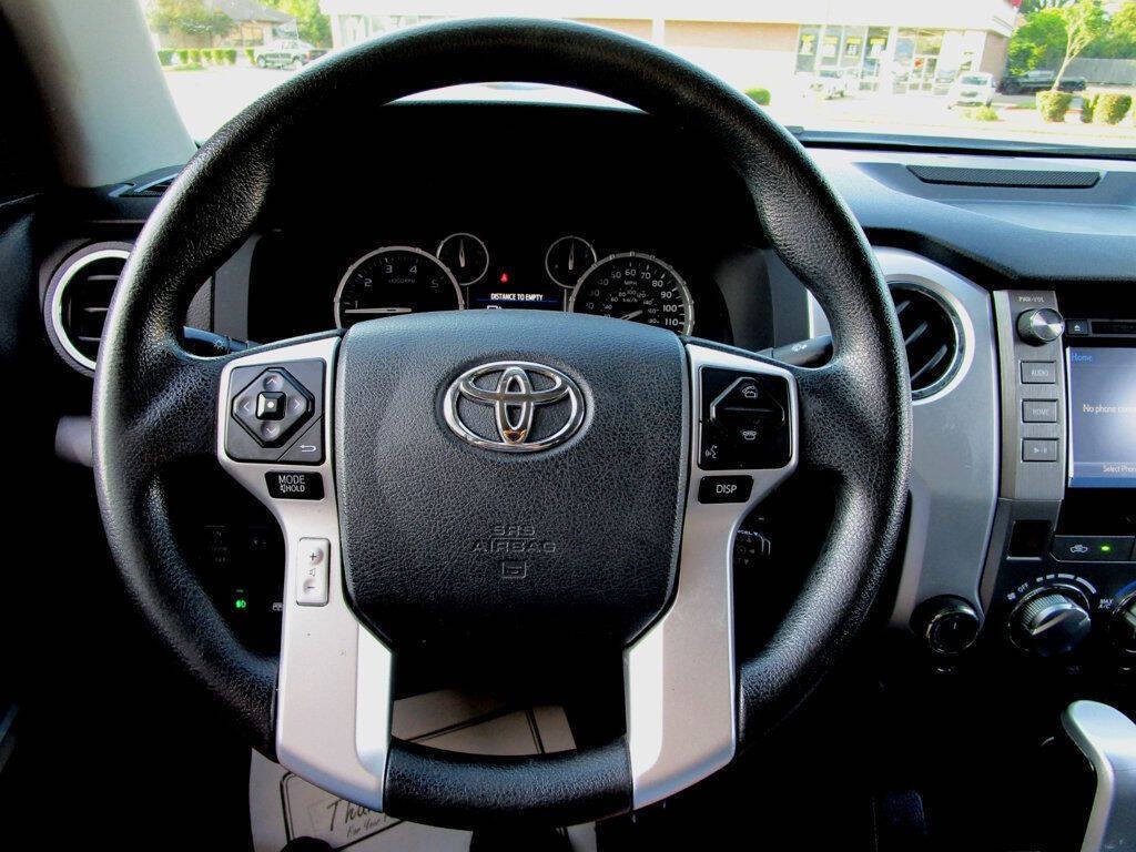 2016 Toyota Tundra Image 20