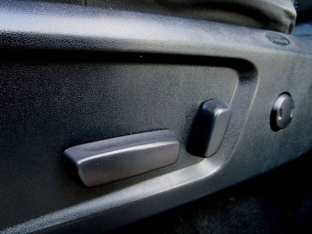 2016 Toyota Tundra Image 28