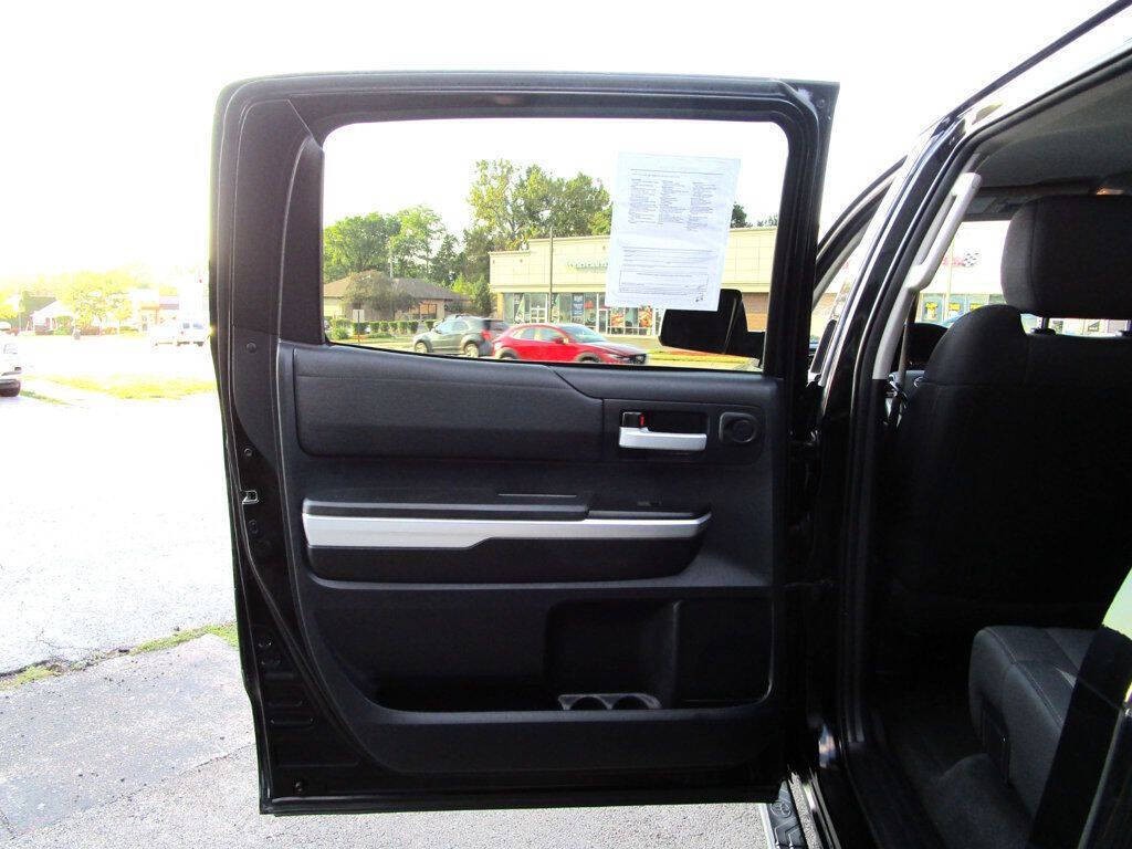 2016 Toyota Tundra Image 34