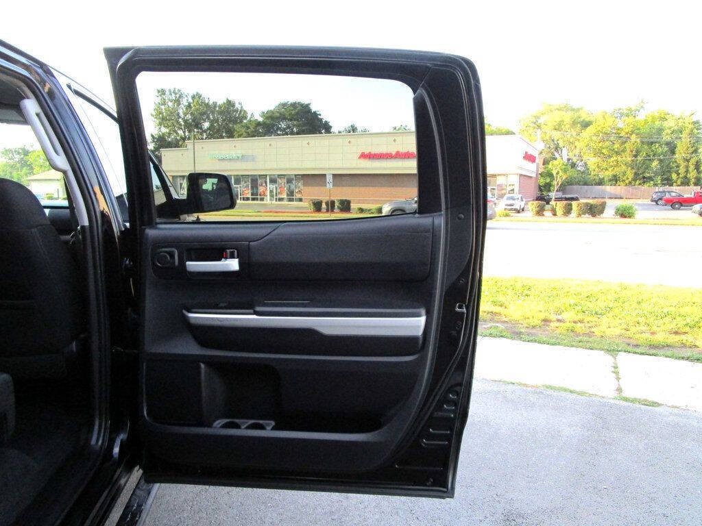 2016 Toyota Tundra Image 35