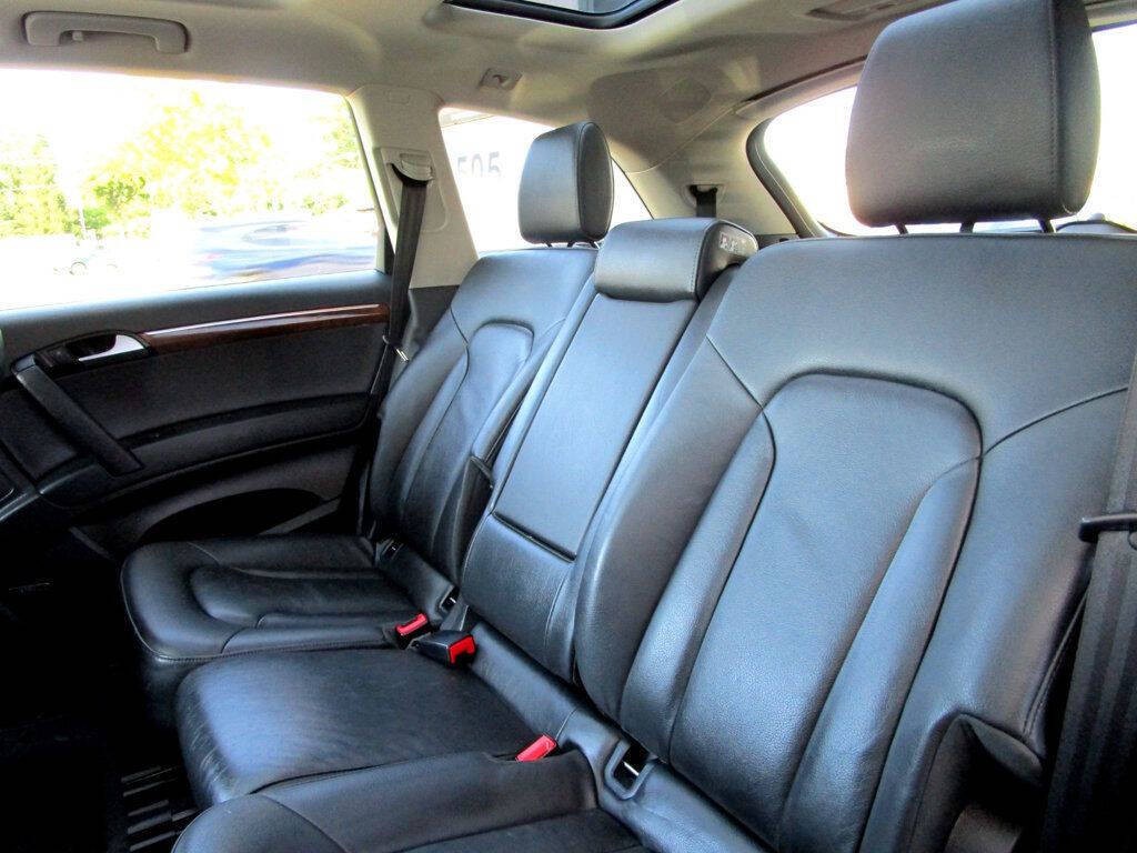 2015 Audi Q7 Image 14