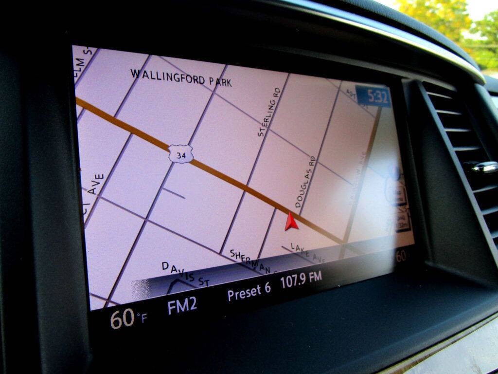 2012 INFINITI QX56 Image 3