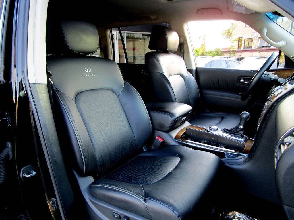 2012 INFINITI QX56 Image 15