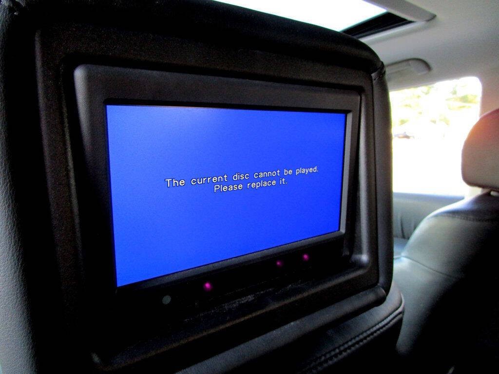 2012 INFINITI QX56 Image 30