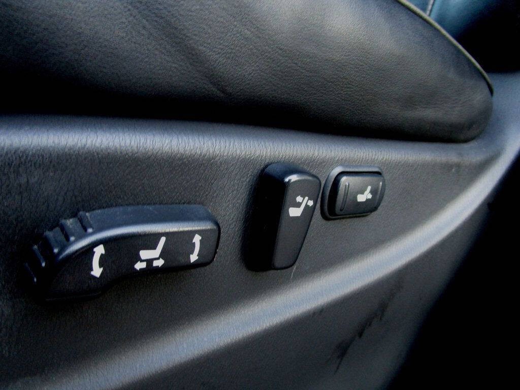 2012 INFINITI QX56 Image 41