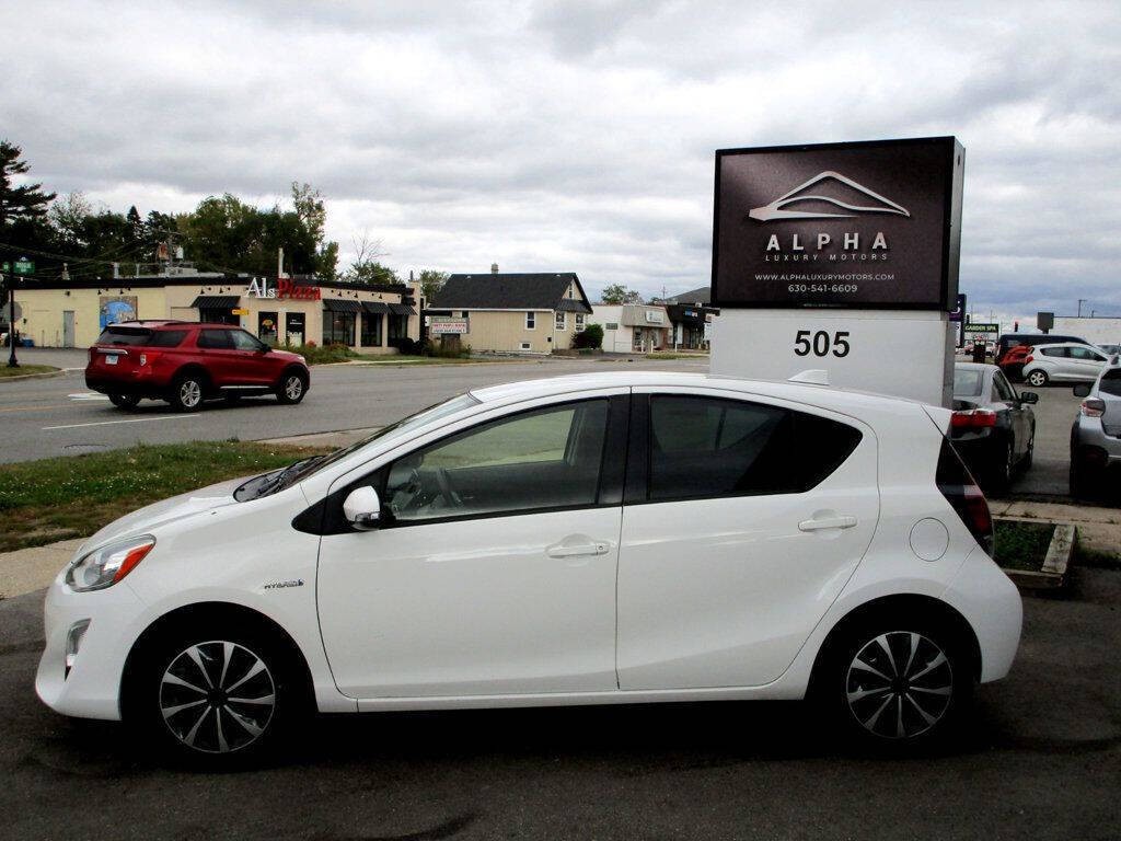 2015 Toyota Prius Image 11