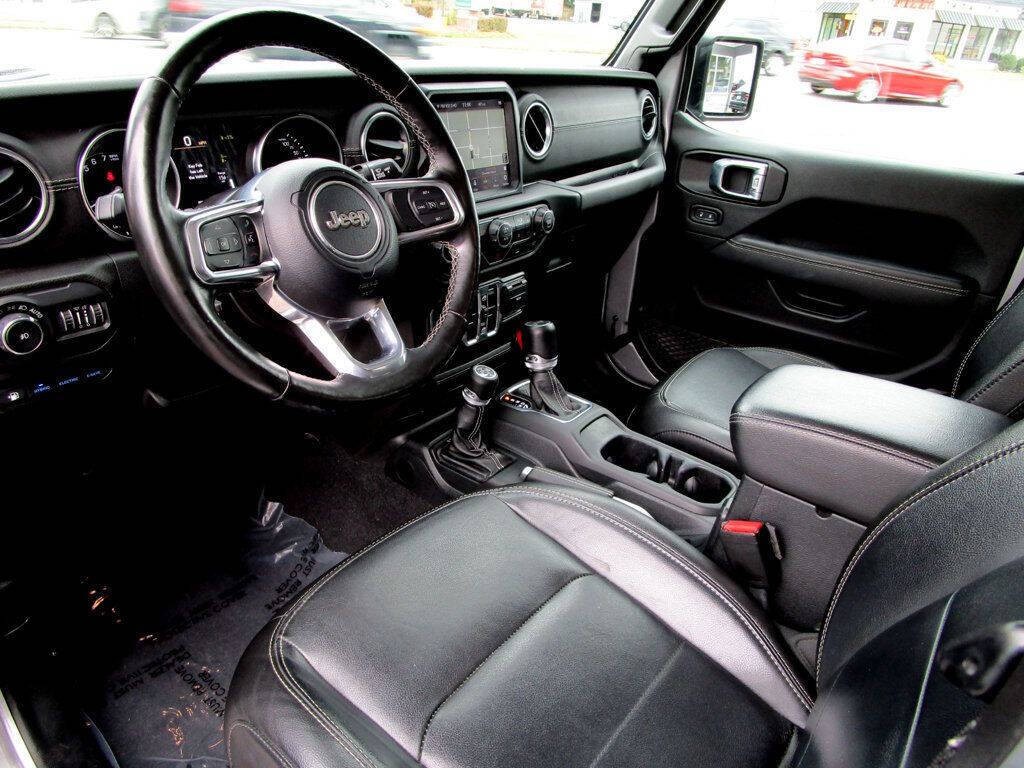 2021 Jeep Wrangler Unlimited Image 2