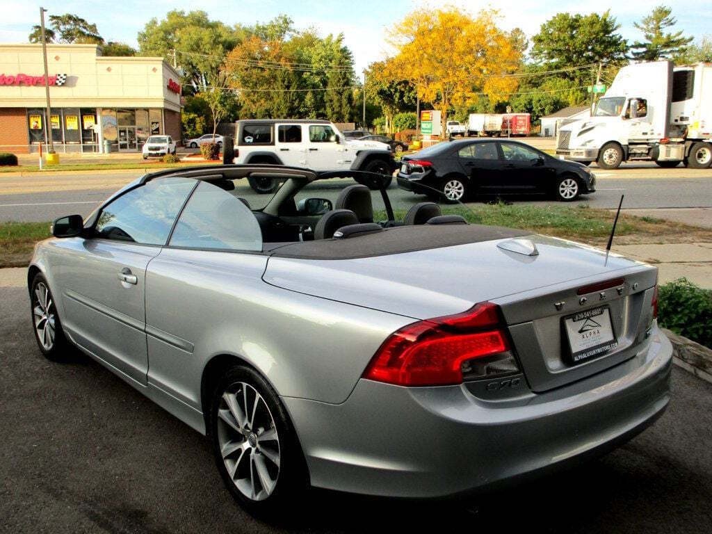 2011 Volvo C70 Image 8